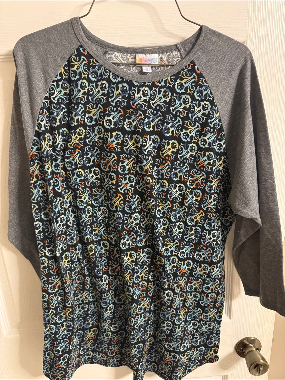LuLaRoe Grey Raglan Top with Teal, Blue & Coral Accents
